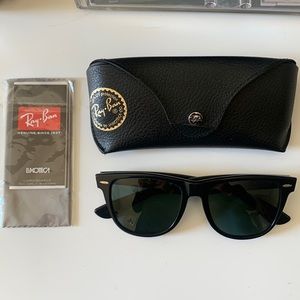B & L Ray-Ban Wayfarer II